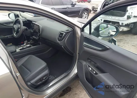 2024 Lexus Nx 250 Premium z USA, uszkodzony, nr VIN 2T2GDCAZ2RC006754